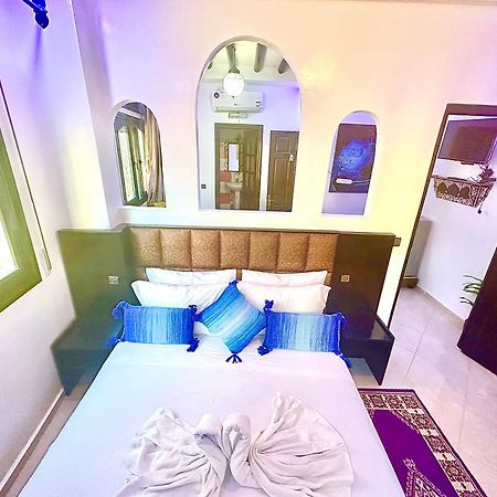 Maison D'Hotes Afassi เชฟชาอูน ภายนอก รูปภาพ