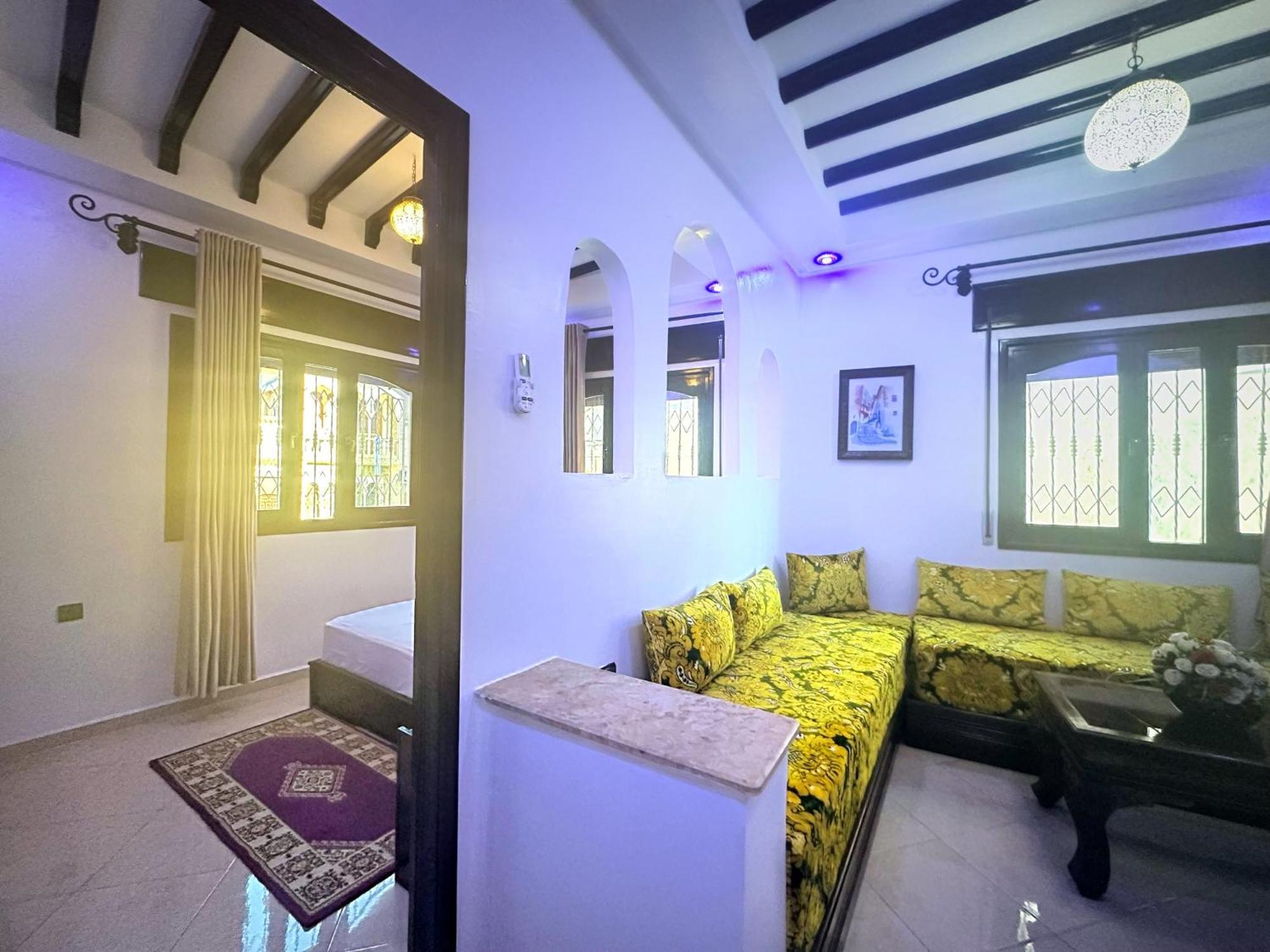 Maison D'Hotes Afassi เชฟชาอูน ภายนอก รูปภาพ