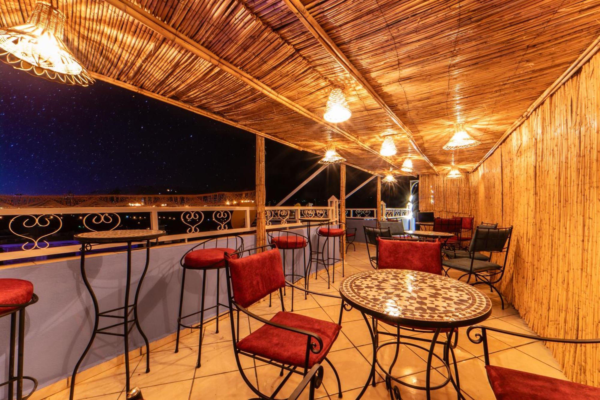 Maison D'Hotes Afassi เชฟชาอูน ภายนอก รูปภาพ