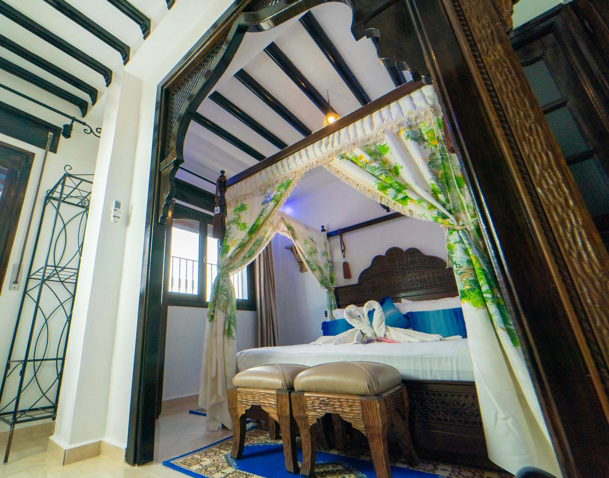 Maison D'Hotes Afassi เชฟชาอูน ภายนอก รูปภาพ