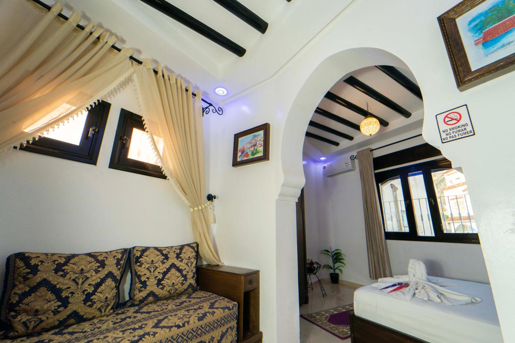 Maison D'Hotes Afassi เชฟชาอูน ภายนอก รูปภาพ